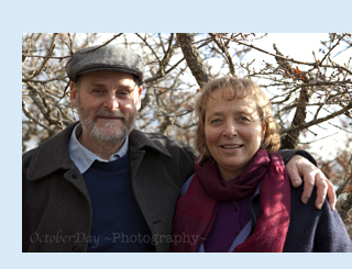Photo of Ellen and Warren.